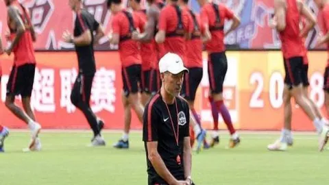 激情对决！意甲焦点战：克雷莫纳VS卡利亚里，比分揭晓！🏆🔥